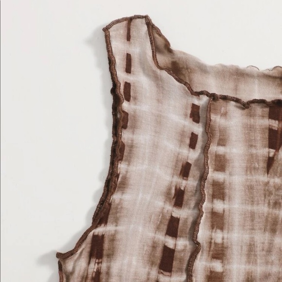 ✨3/$20 SHEIN Brown Tie Dye Crop Top - Picture 2 of 4